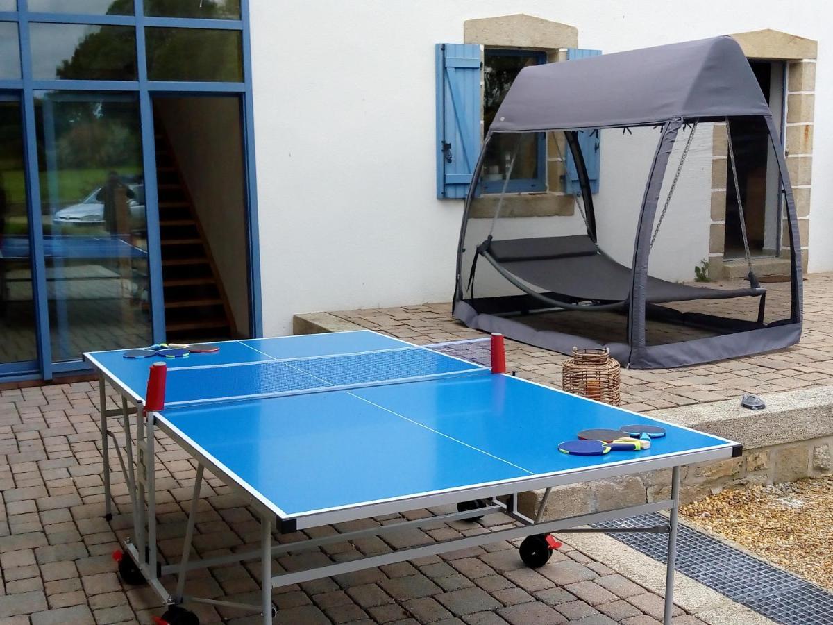 Maison Spacieuse A Plougonven Avec Jacuzzi Et Jardin Exterior foto